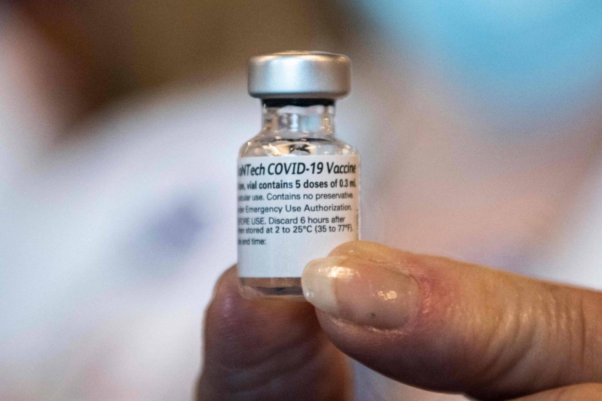Pfizer va tester l'efficacité d'une troisième dose de son vaccin anti-Covid contre les variants