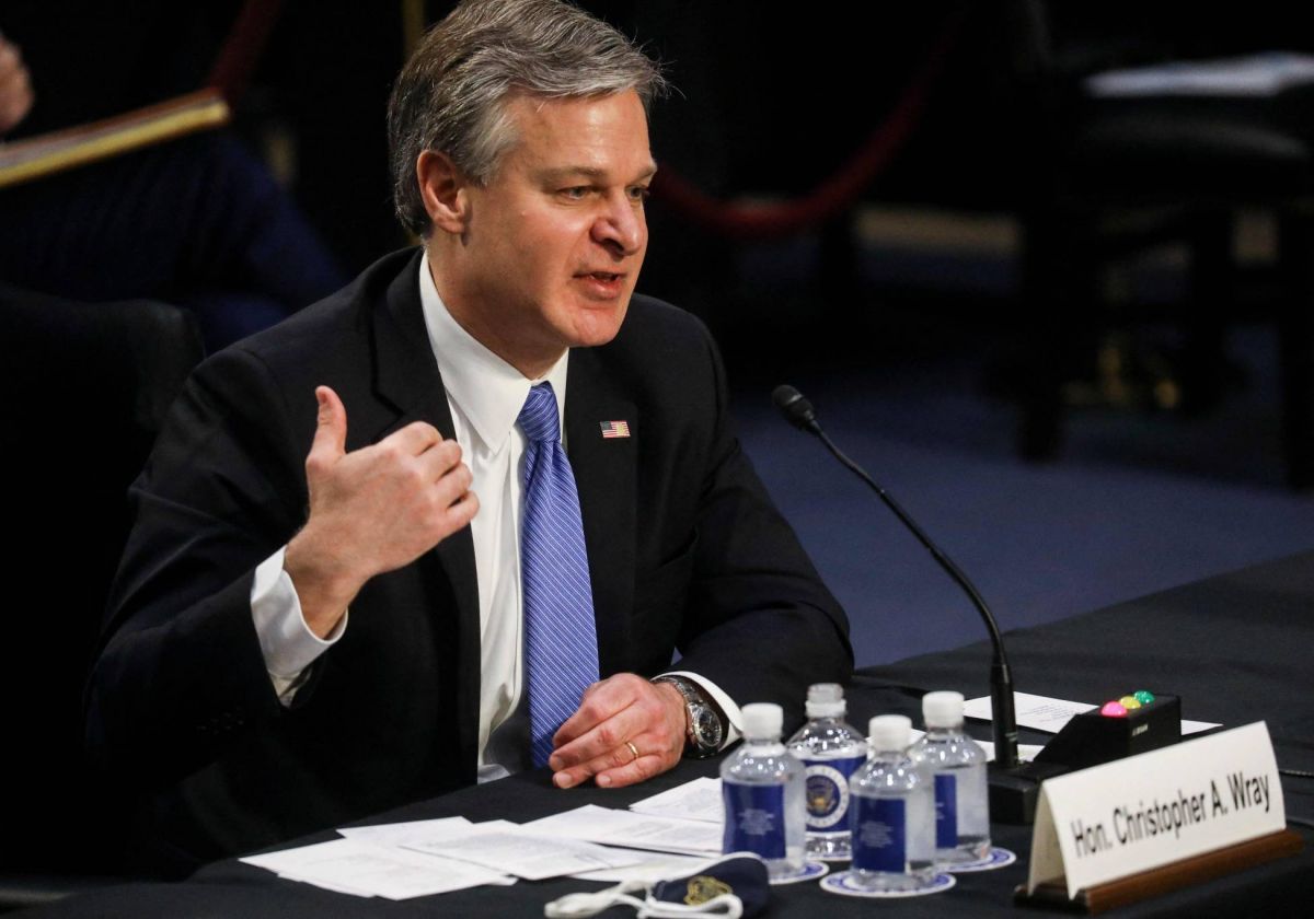 Le chef du FBI accuse les assaillants du Capitole de terrorisme intérieur