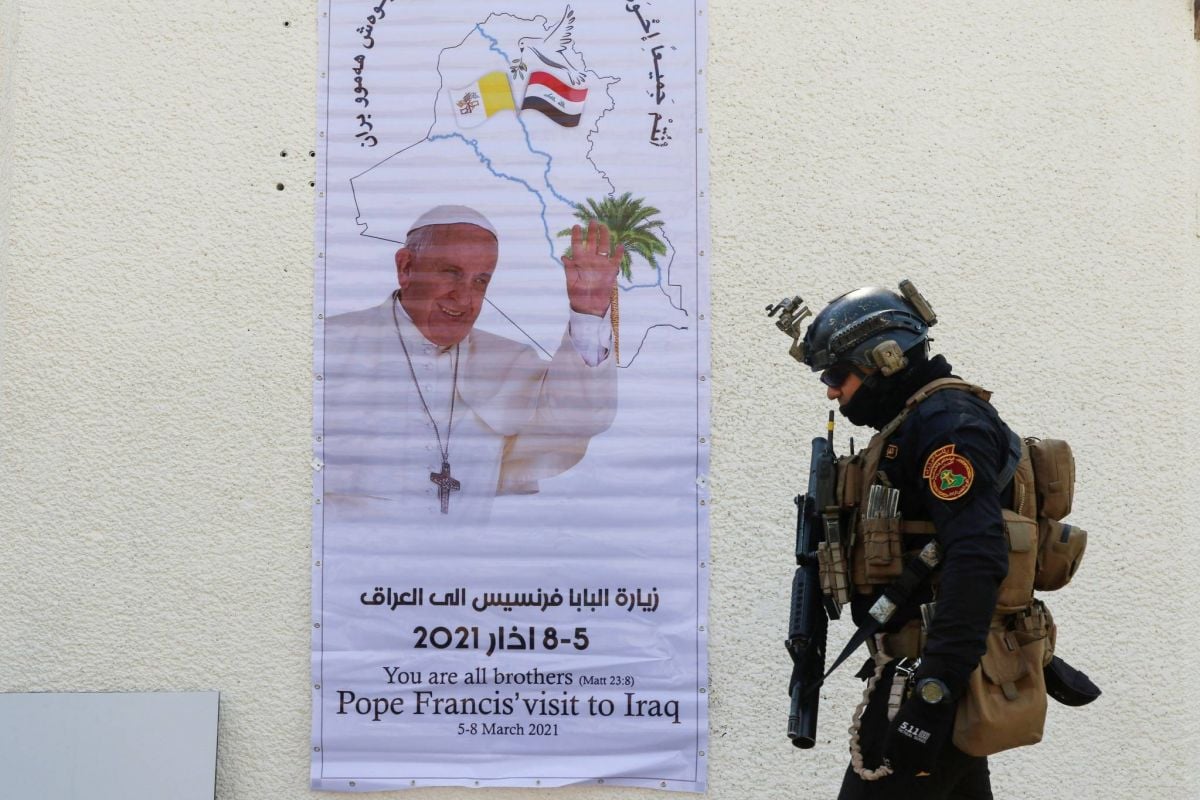 Le pape déclare maintenir son voyage en Irak en dépit des tirs de roquettes