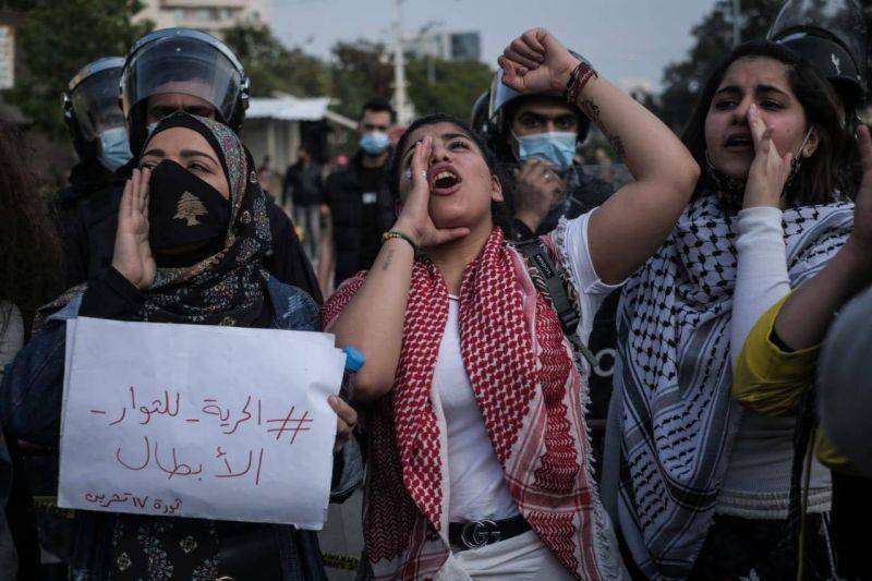 Six militants ayant pris part aux manifestations de Tripoli relâchés