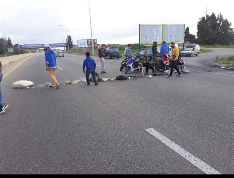 Blocage Des Routes Appels A Faciliter Le Transport D Oxygene Medical L Orient Le Jour