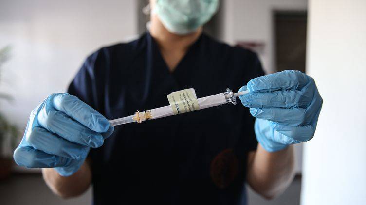 Le gouvernement promet au moins vingt millions de vaccinés d'ici mi-mai