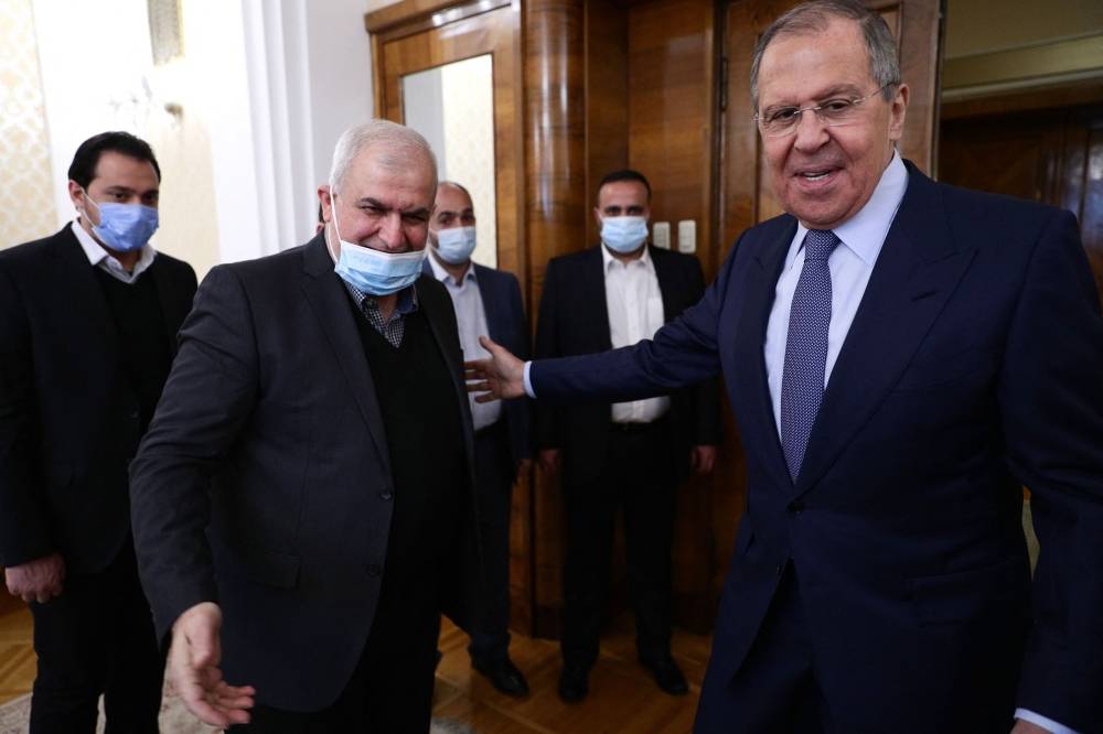 Une délégation du Hezbollah évoque la « stabilité » du Liban et de la région avec Lavrov