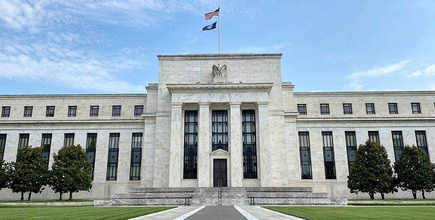 Vers la sortie de crise, la Fed lève une exemption qui aidait les banques