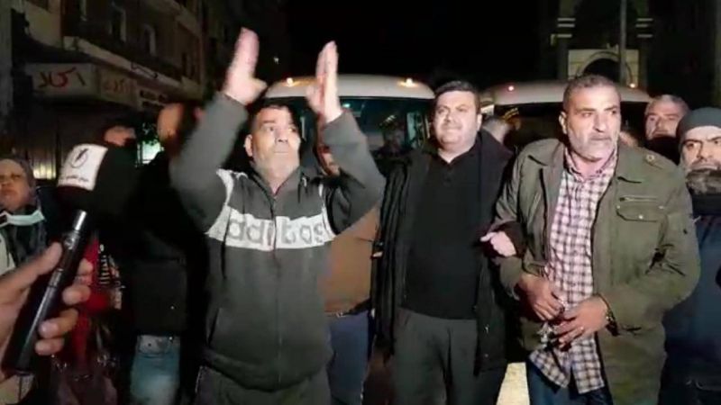 Manifestation à Tripoli contre l'arrestation de cinq chauffeurs de bus