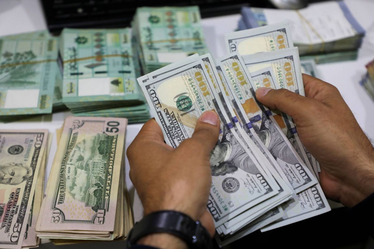 Nouvelle dépréciation de la livre libanaise qui frôle les 11.000LL contre un dollar