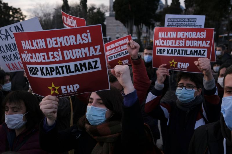 Arrestation de dizaines de cadres du parti prokurde HDP