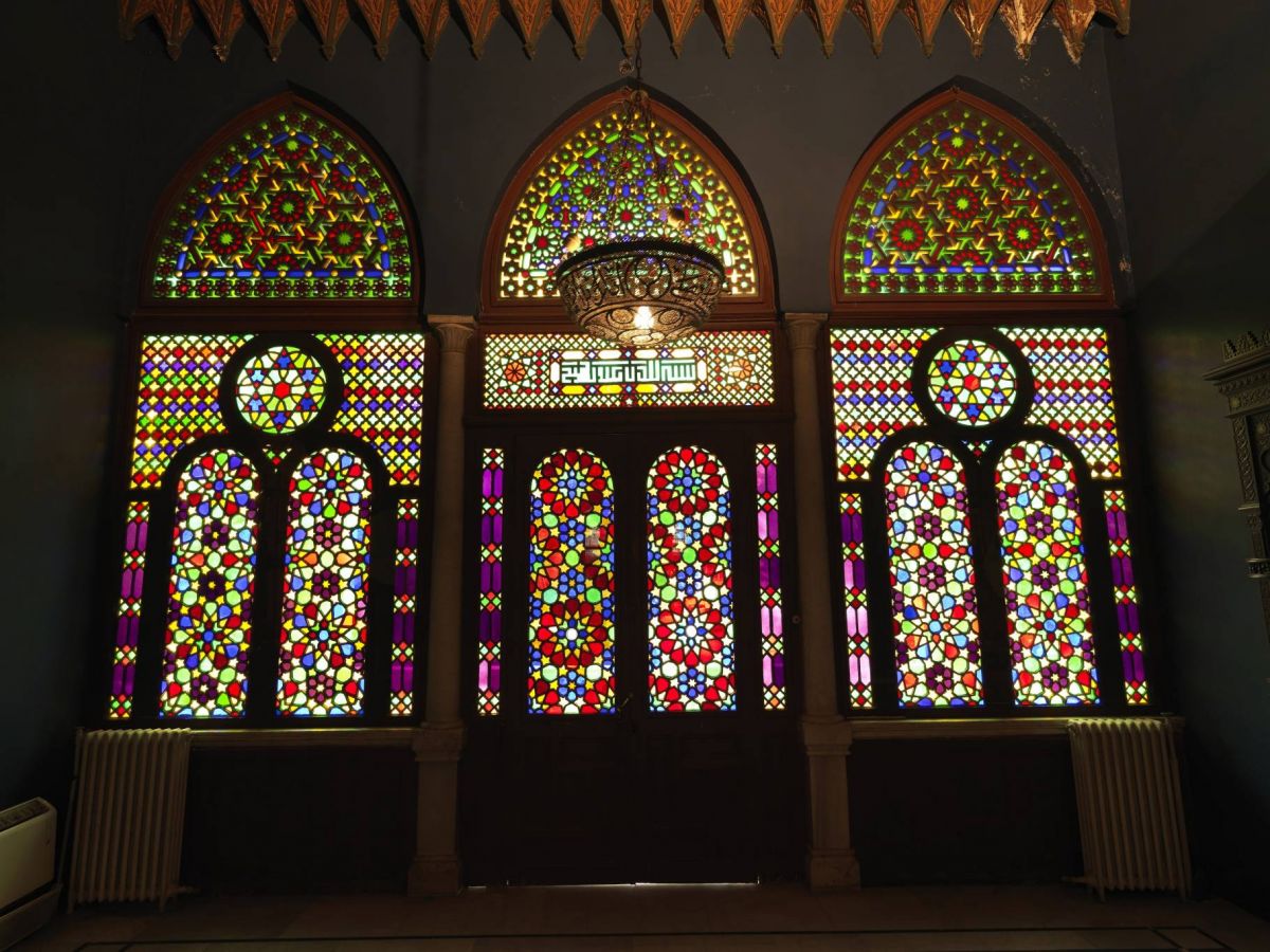 Sara Jaafar, une perfectionniste au chevet du vitrail de la villa Ibrahim Sursock