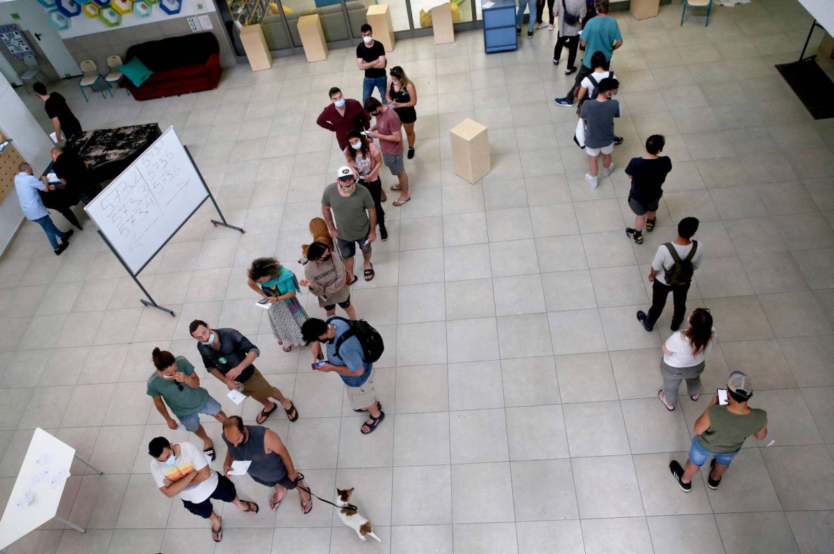 Israël : un an de pandémie, deux élections et un vaccin qui « a changé la donne »