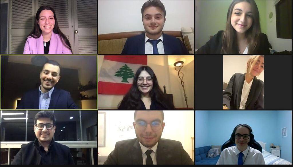 Des étudiants de l’AUB remportent le prix de la meilleure délégation au Harvard World MUN