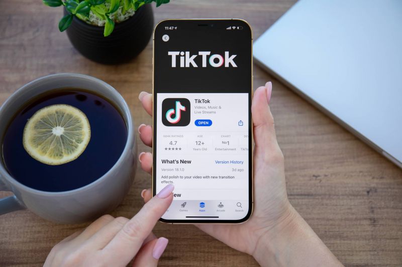 TikTok et Twitch, nouveaux canaux d’info