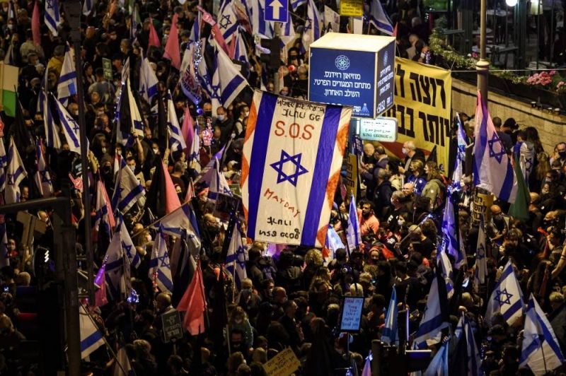 Vaste manifestation anti-Netanyahu à trois jours des élections