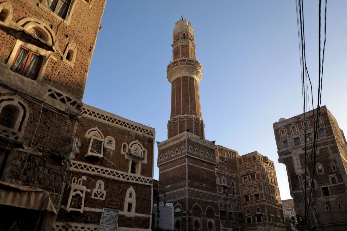 Frappes de la coalition saoudienne sur des sites militaires houthis
