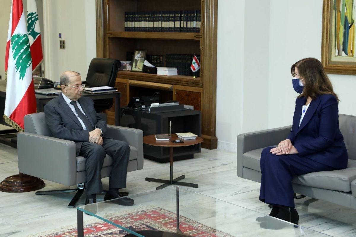 Depuis Baabda, l’ambassadrice américaine appelle au 