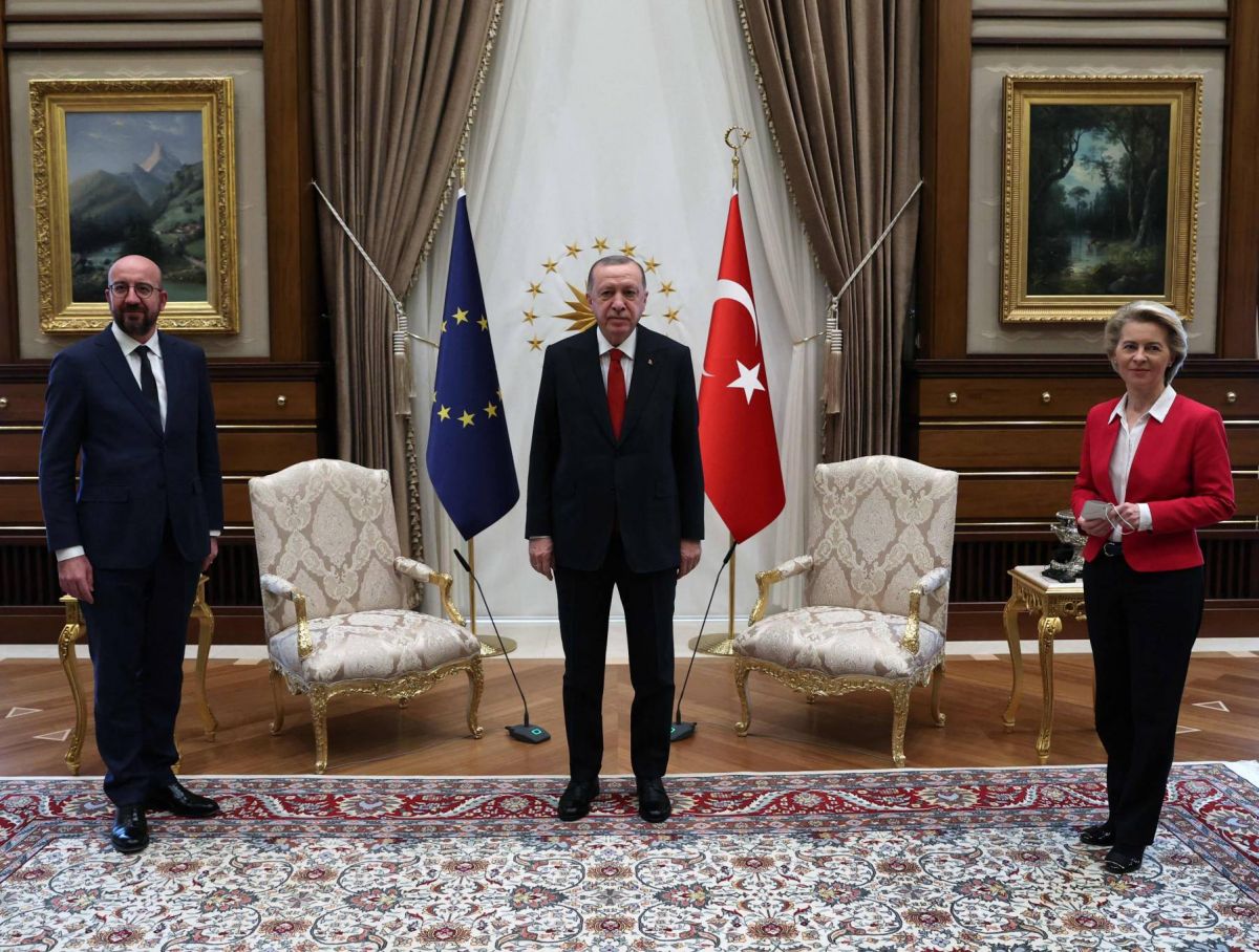 L’UE interpelle la Turquie sur les droits humains, mais souligne un « partenariat » important