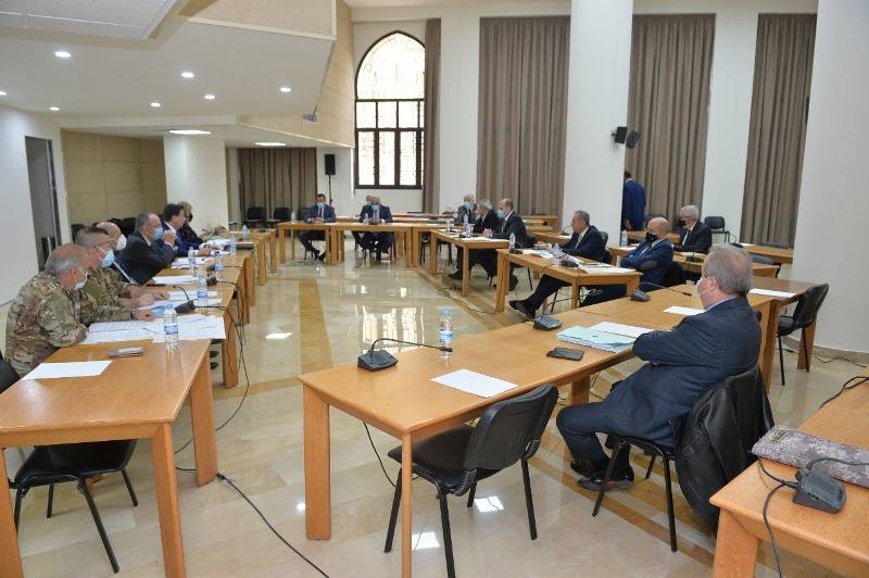 La commission parlementaire des Finances approuve deux lois sur la coopération militaire avec le Brésil et l'Arménie