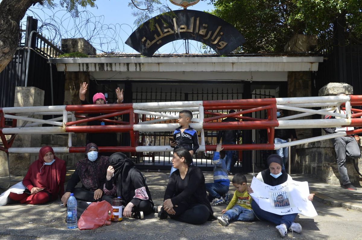 Des familles de détenus manifestent devant le ministère de l’Intérieur