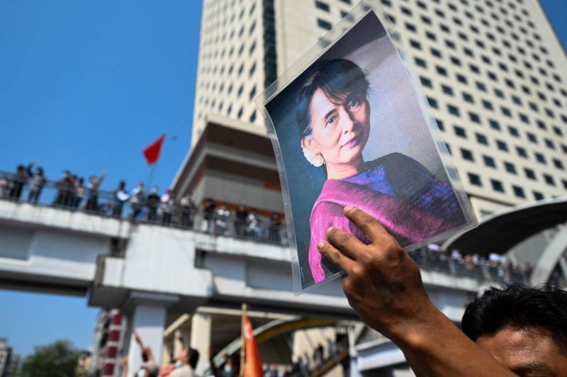 Aung San Suu Kyi visée par de nouvelles poursuites