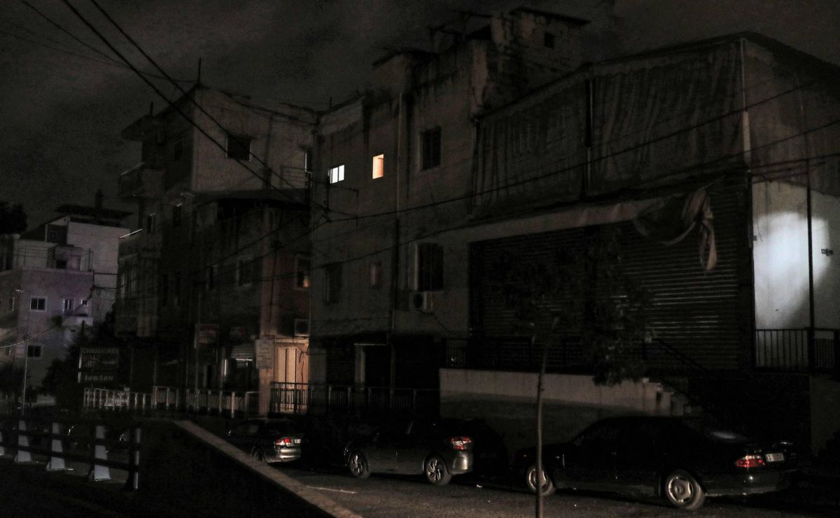 Potholes, graffiti, broken streetlights: Lebanon's crumbling capital Potholes, graffiti, broken streetlights: Lebanon's crumbling capital
