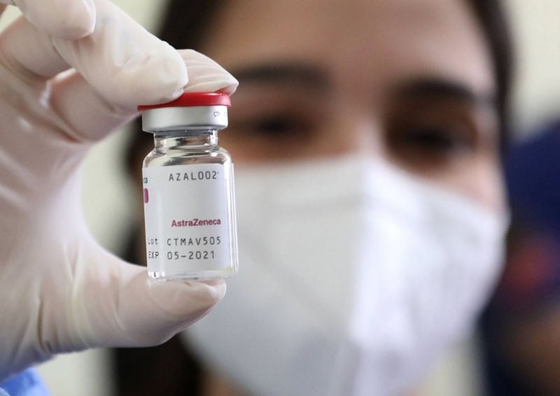 La vaccination avec AstraZeneca devrait redémarrer la semaine prochaine