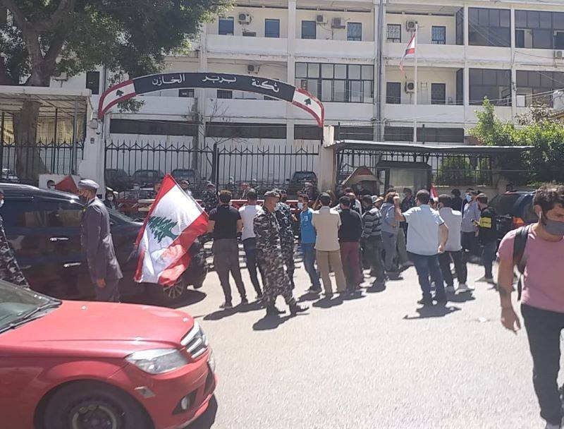 Rassemblement à Beyrouth en soutien à un militant anti-pouvoir convoqué par la police
