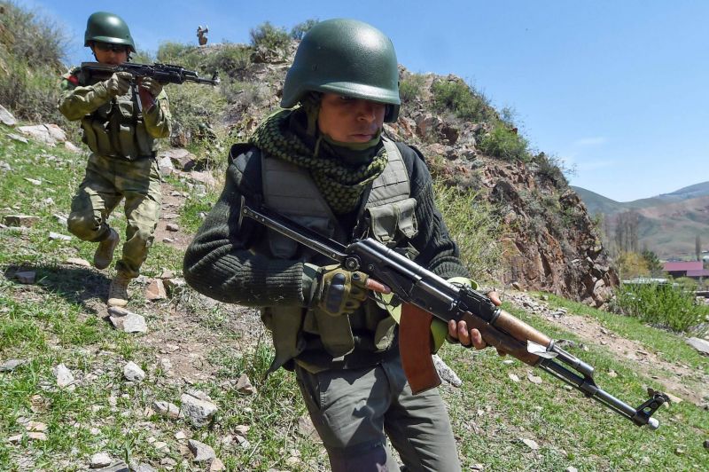 Le Kirghizstan fait état de 13 morts dans des combats avec le Tadjikistan