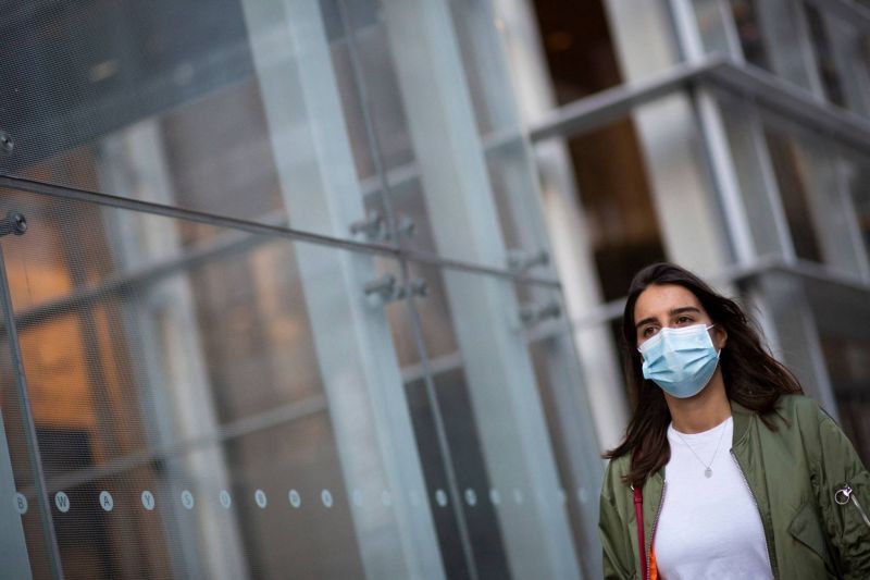 Les Américains vaccinés n'ont plus besoin de porter de masque en extérieur hors des foules