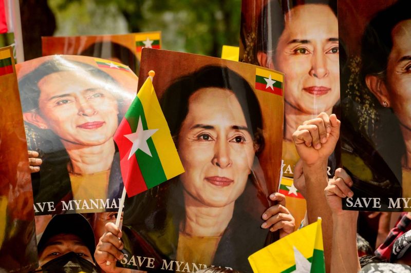 Nouvelles violences au début du 4e mois de détention d'Aung San Suu Kyi