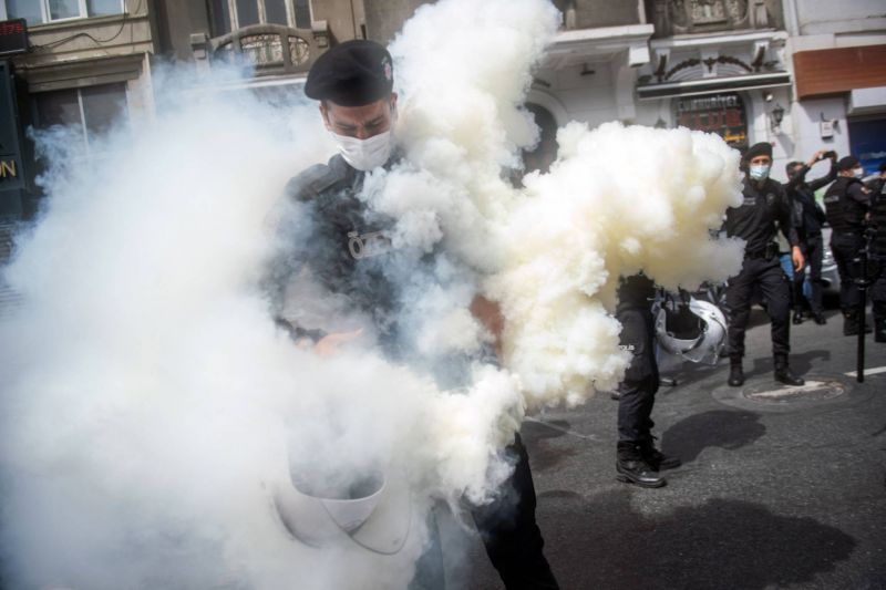 La police d'Istanbul arrête des dizaines de manifestants du 1er mai