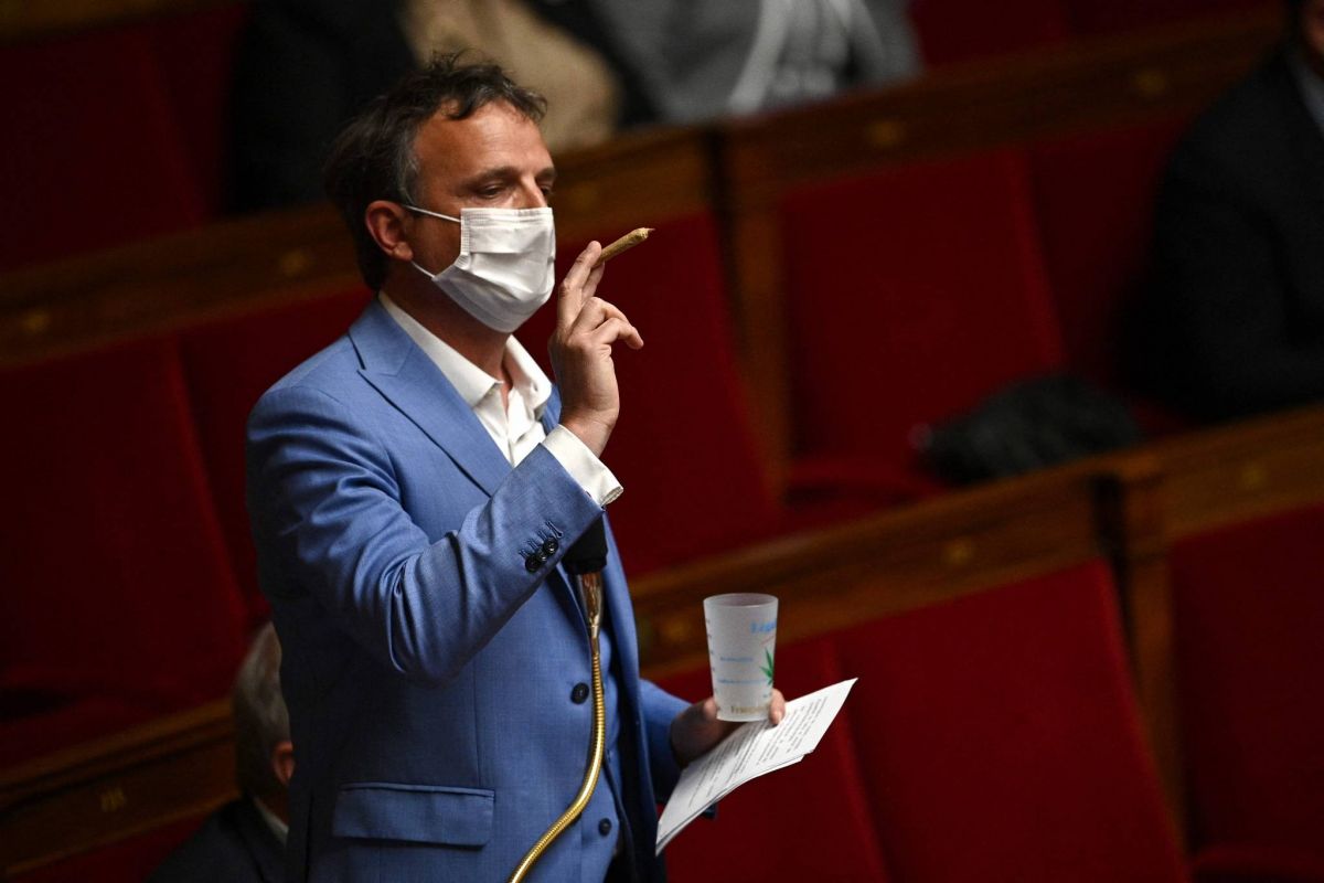 Le débat sur la légalisation du cannabis confronté à l'intransigeance du gouvernement