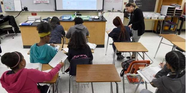 Une élève de 6e ouvre le feu dans son collège et fait trois blessés