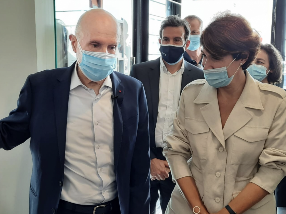 L’ambassadrice de France au centre Amel et à la Fondation Mérieux à Douris
