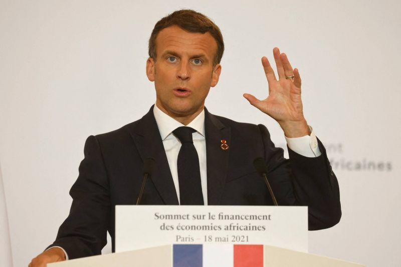 Macron et Le Pen donnés finalistes à la présidentielle de 2022