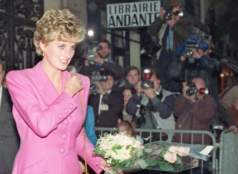 Interview de Lady Di en 1995: le journaliste de la BBC s'excuse et se défend