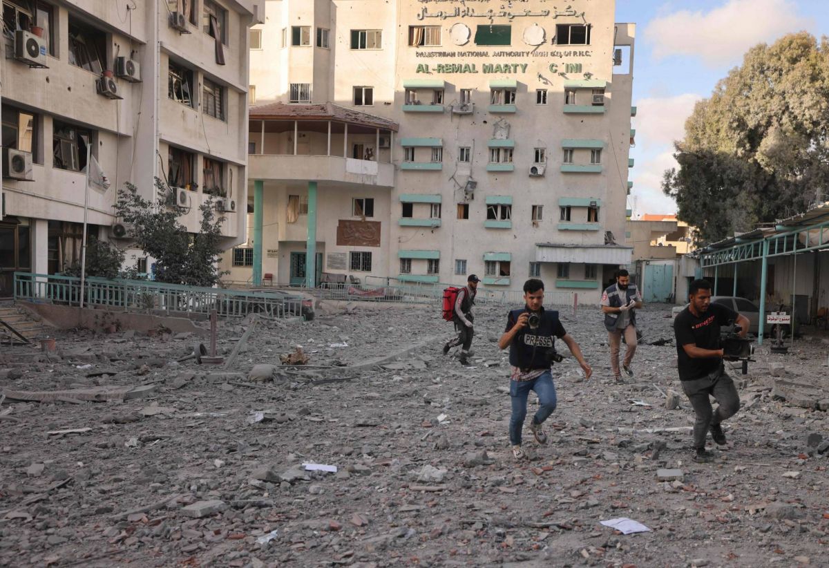 « Je n’ai plus que toi ! » À Gaza, un père et son enfant miraculé