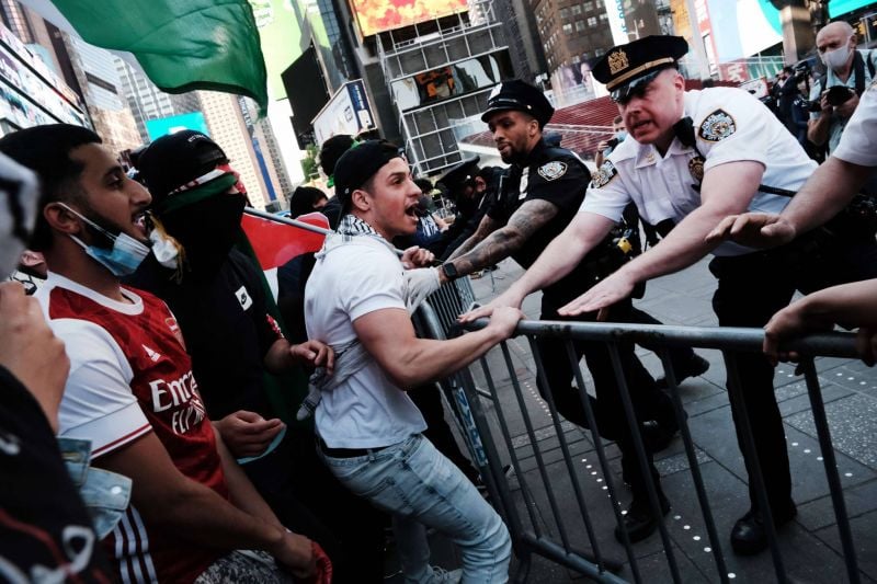 Un homme juif agressé à New York en marge de manifestations sur le Proche-Orient