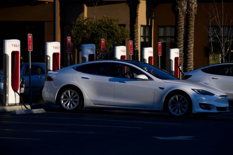 La polémique Tesla, encore et toujours... La polémique Tesla, encore et toujours...