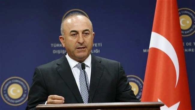 Le ministre turc des Affaires étrangères en visite en France