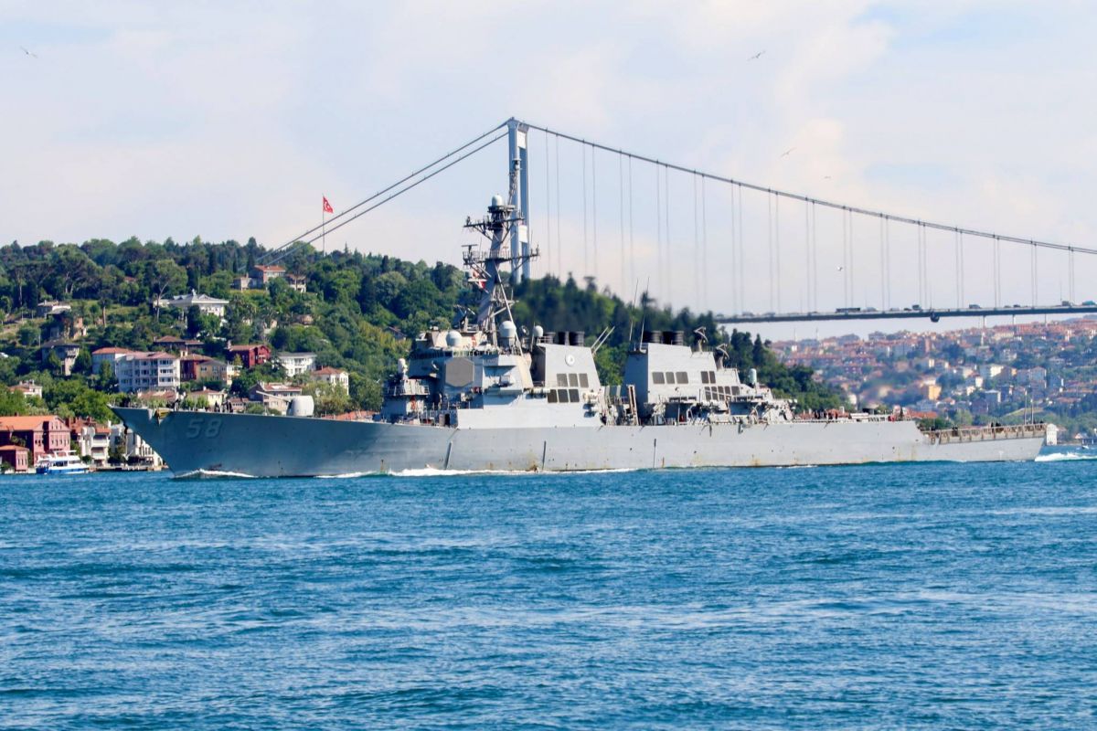 Un destroyer américain a traversé le Bosphore vers la mer Noire