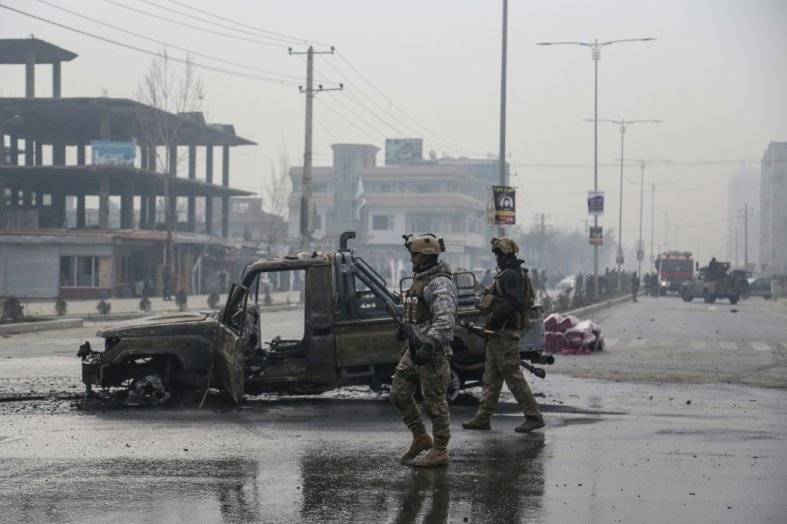 Au moins sept morts dans deux explosions contre des minibus à Kaboul