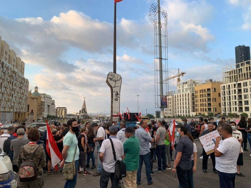 Manifestations à Beyrouth et Saïda pour réclamer un gouvernement et l'arrêt de l'effondrement