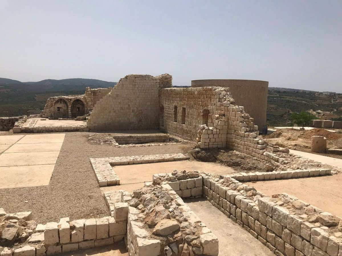 Au Liban-Sud, l’Italie allume les projecteurs sur le château de Chamaa Au Liban-Sud, l’Italie allume les projecteurs sur le château de Chamaa