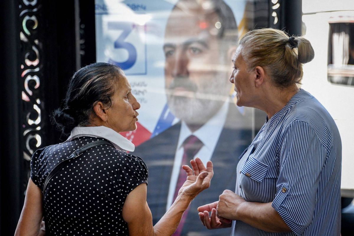 En Arménie, bras de fer annoncé entre Pachinian et Kotcharian lors des législatives