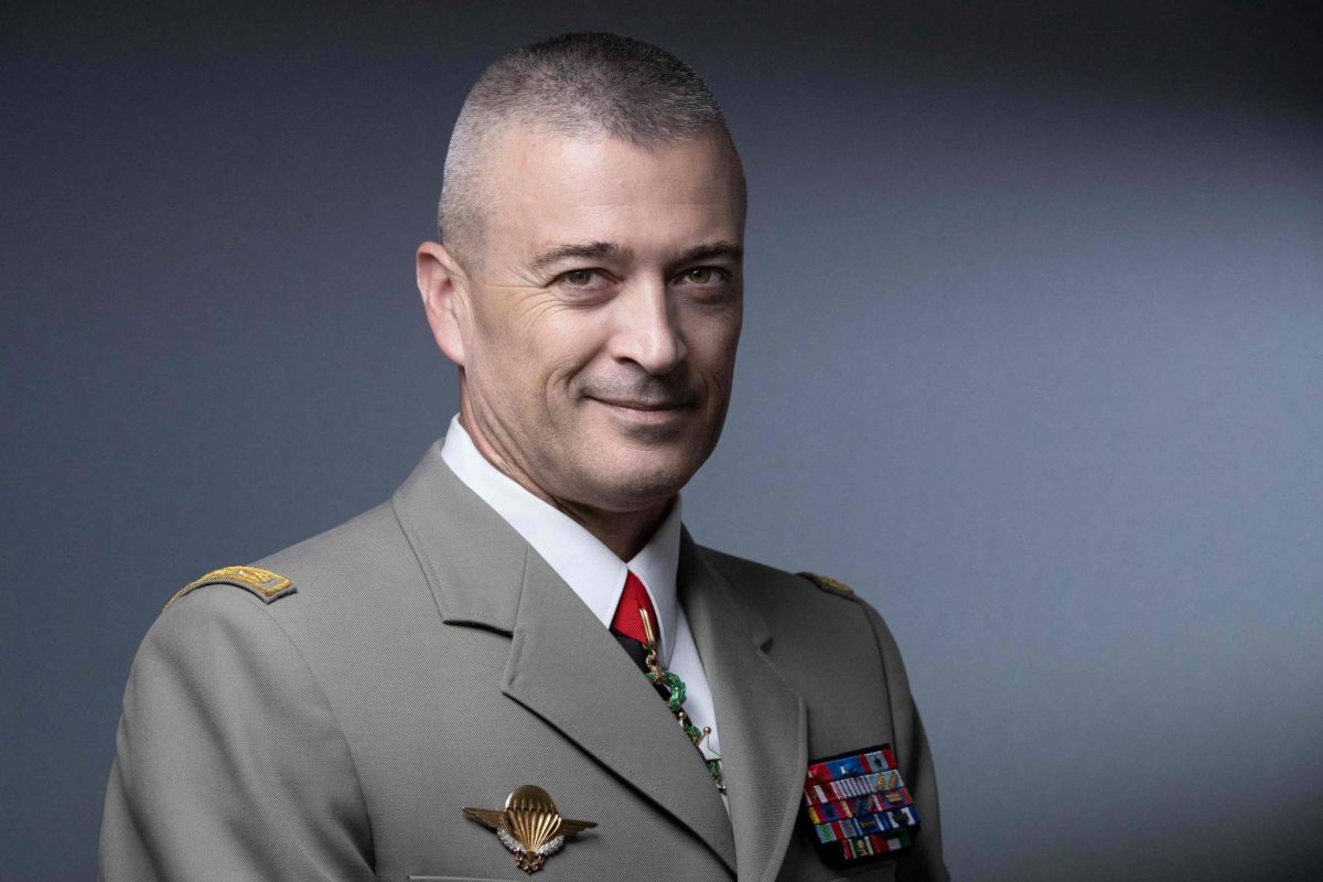 Changement à la tête des armées Changement à la tête des armées