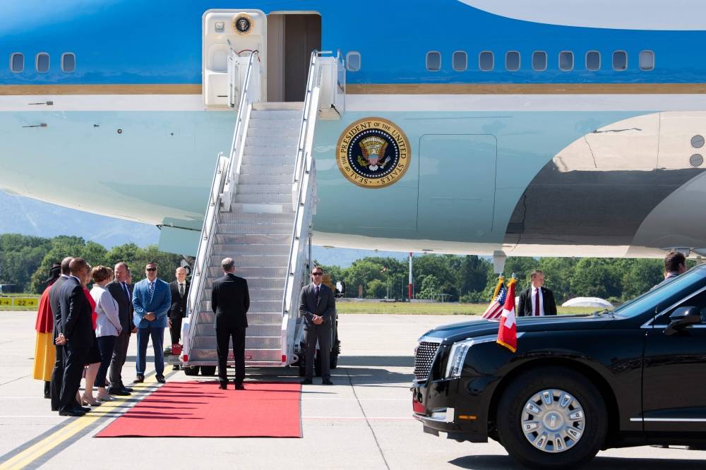 Biden à Genève pour un sommet sous haute tension avec Poutine