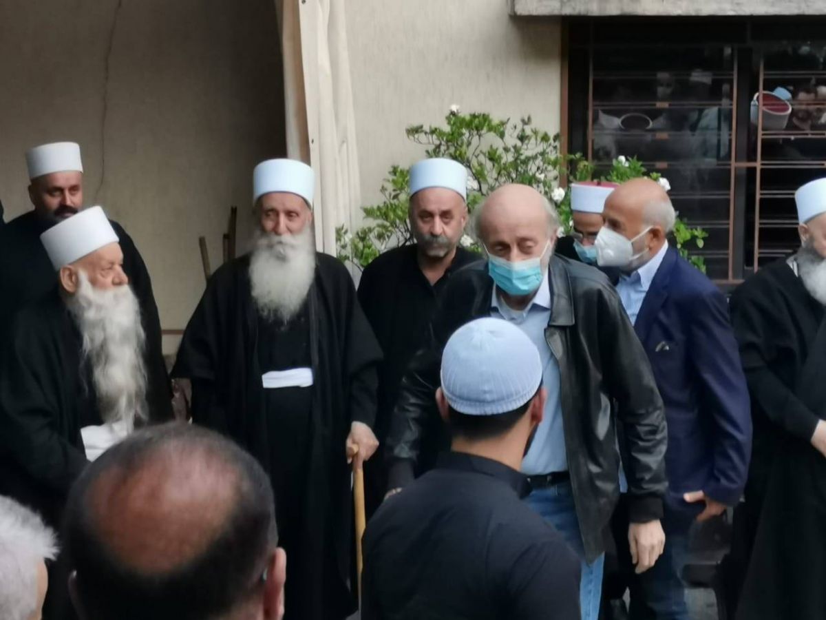 Joumblatt : Il n'est pas honteux de faire des compromis