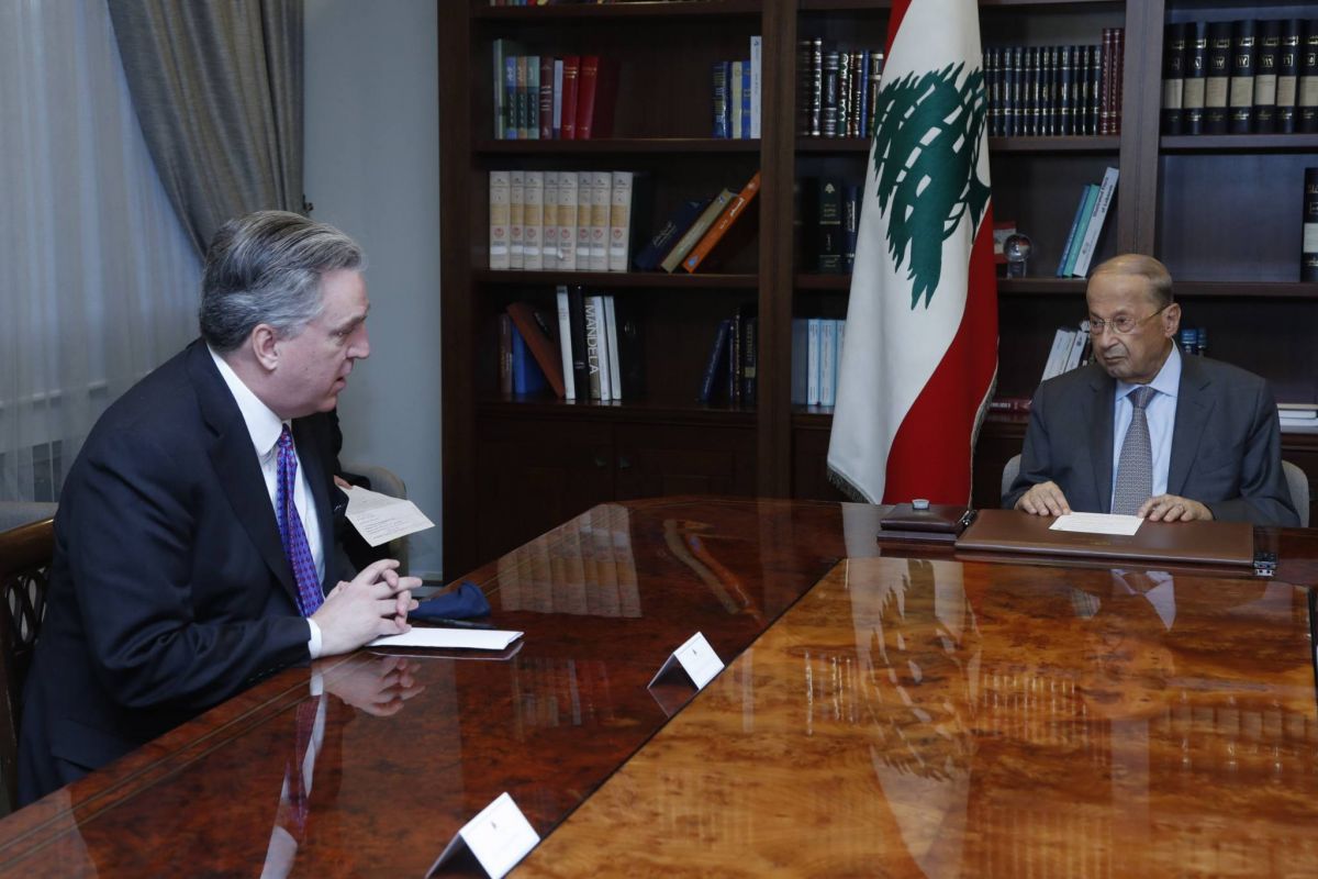 Aoun demande à l'émissaire américain de relancer les négociations sur la démarcation de la frontière maritime