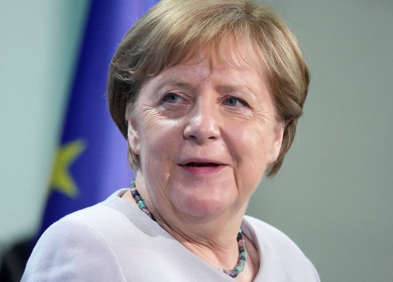 Merkel a reçu le Moderna en seconde dose de vaccin après l'AstraZeneca pour la première