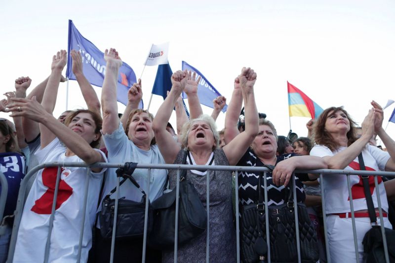 Environ 20.000 partisans de l'opposition à Erevan avant les élections