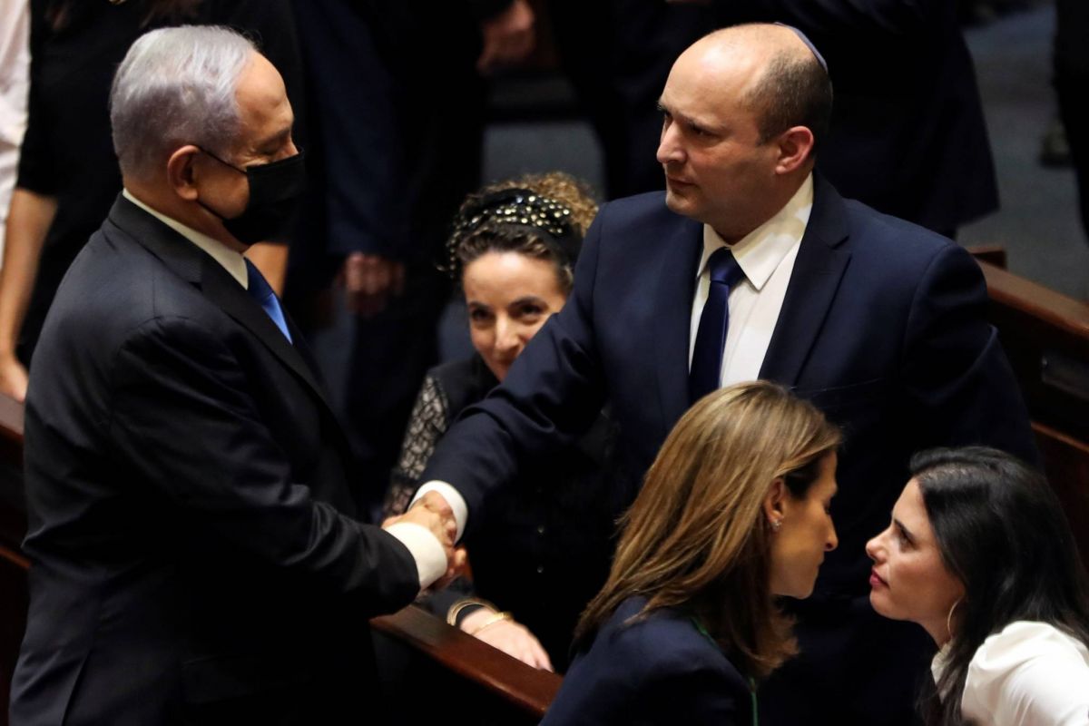 Naftali Bennett devient Premier ministre, Netanyahu écarté du pouvoir